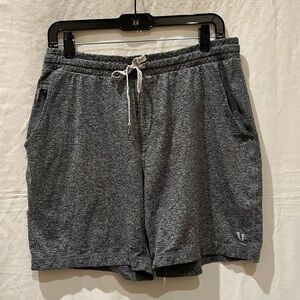 Men’s Vuori Shorts - sz large